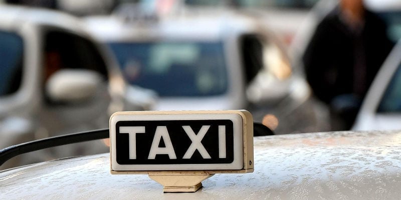 Copertina dell'articolo: Taxi, Federtaxi Cisal: “A Fiumicino turisti in balia degli abusivi”