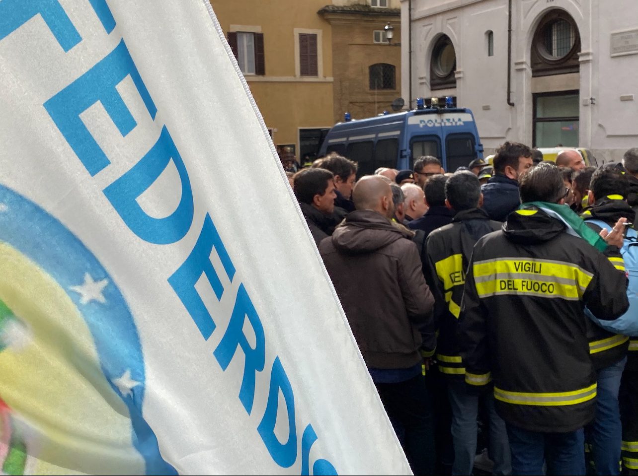 Copertina articolo "Vigili del Fuoco, il 14 Maggio mobilitazione Federdistat VV.F Cisal a Roma"